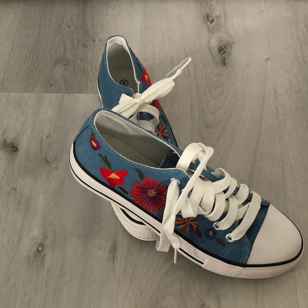 Denim Sneakers with embroidered colorful flowers